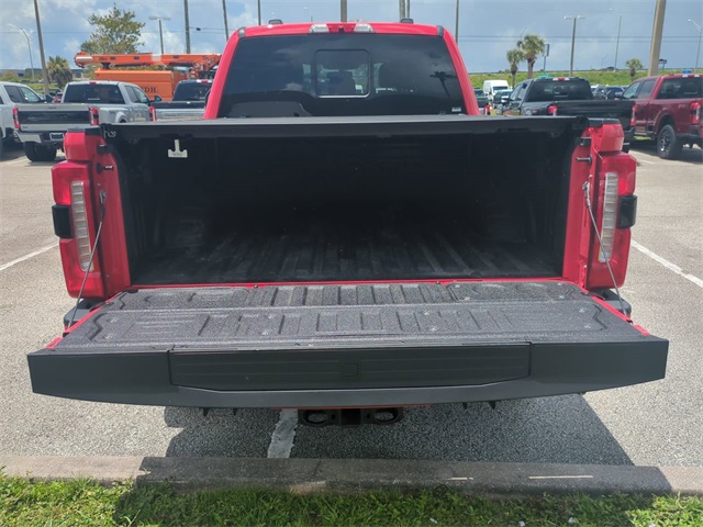 2023 Ford F-250 Lariat photo 12