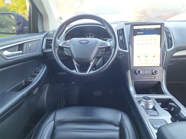 2023 Ford Edge SEL photo 10