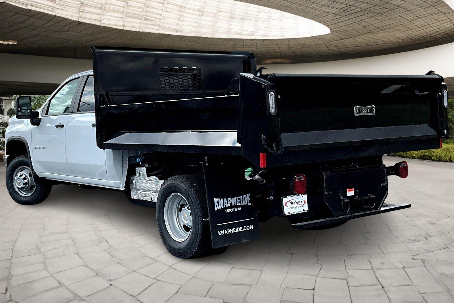 2025 Chevrolet Silverado 3500HD Work Truck photo 4