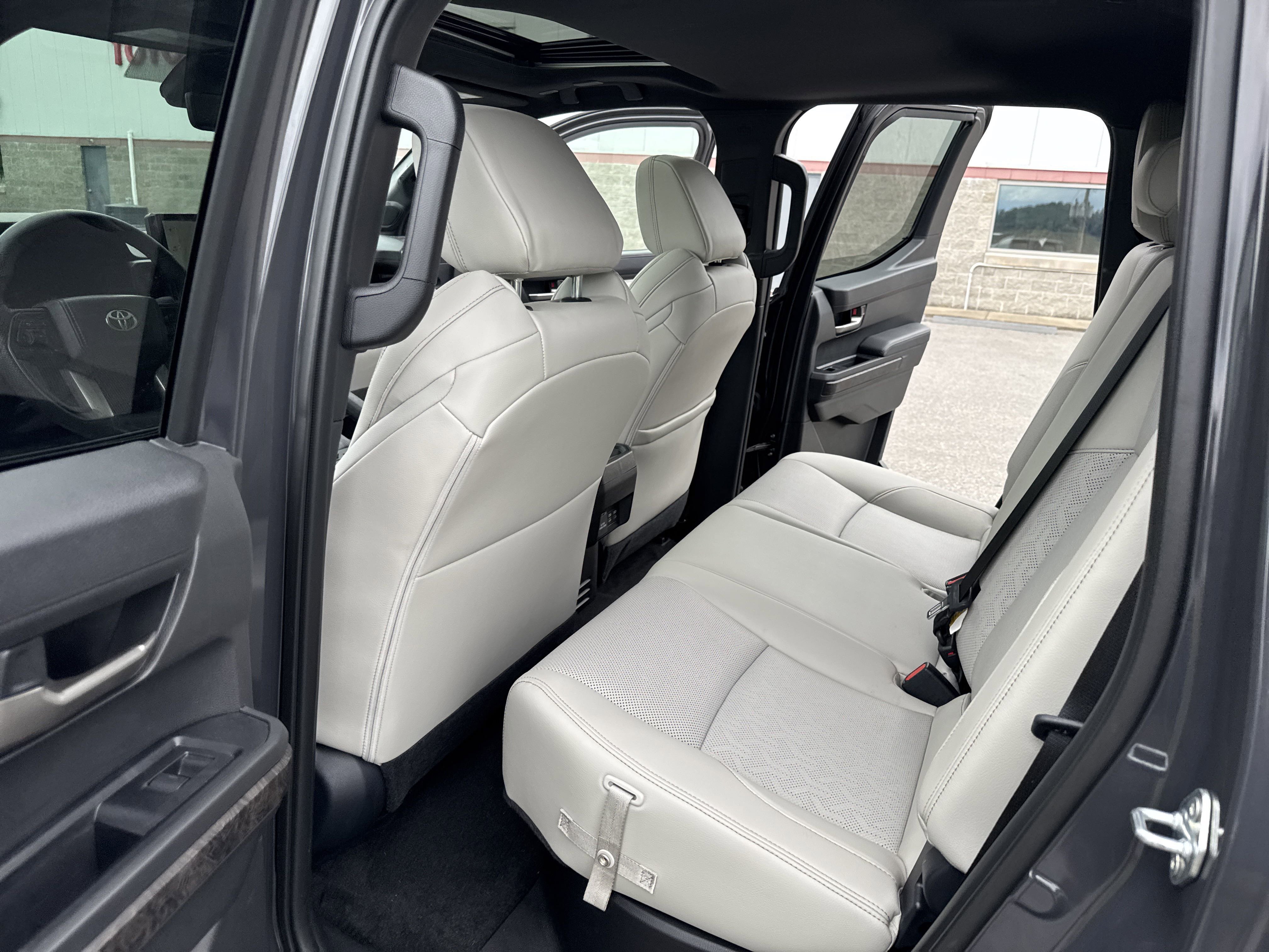 2025 Toyota Tacoma Limited photo 3