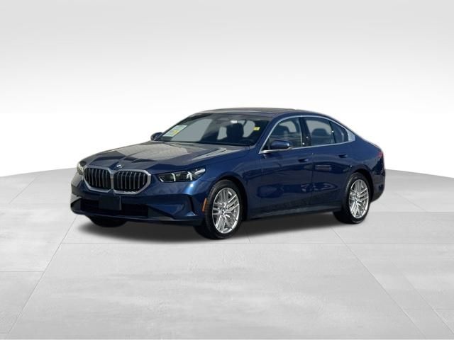 2025 BMW 5 Series 540i's photo