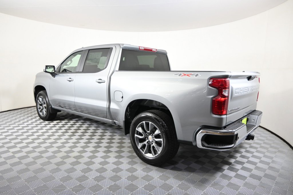 2026 Chevrolet Silverado 1500 LT photo 4