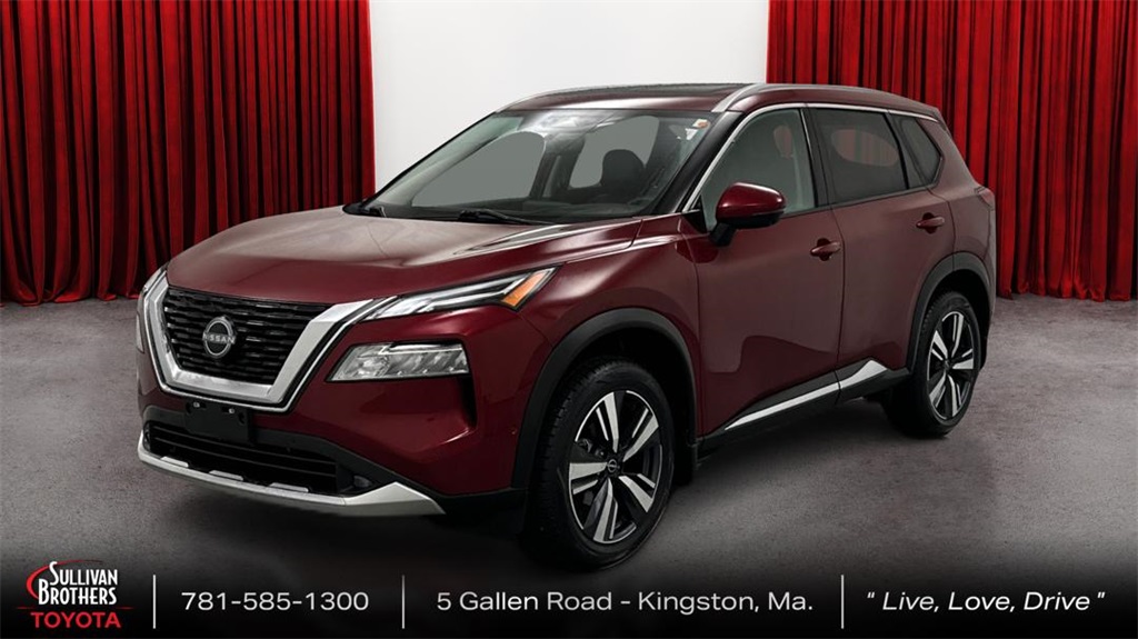 Used 2022 Red Nissan Platinum image 1