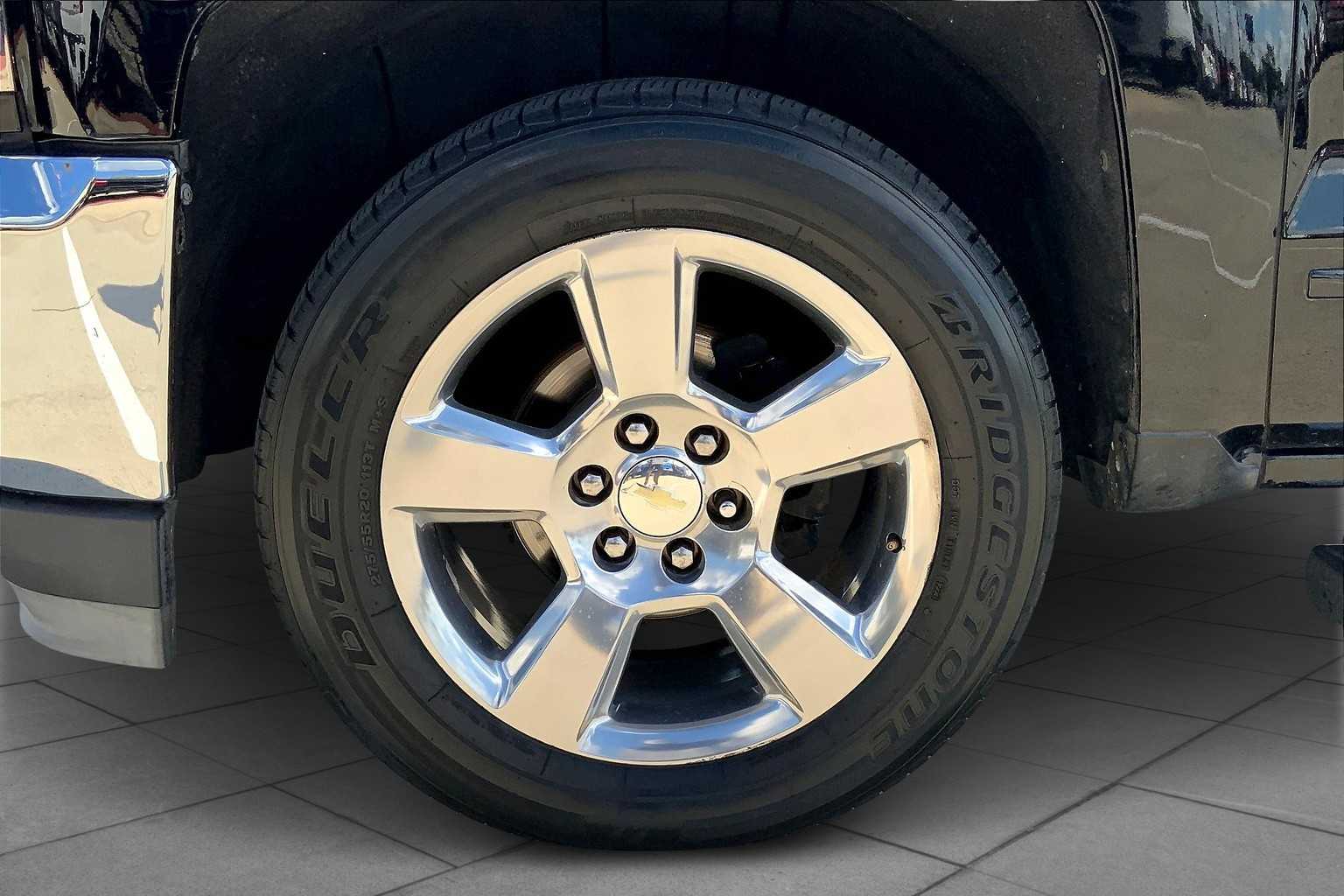 2017 Chevrolet Silverado 1500 LT photo 7