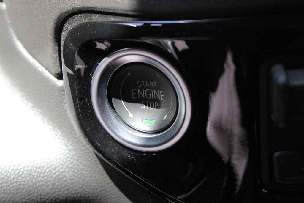2025 Chevrolet Silverado 1500 LTZ photo 23