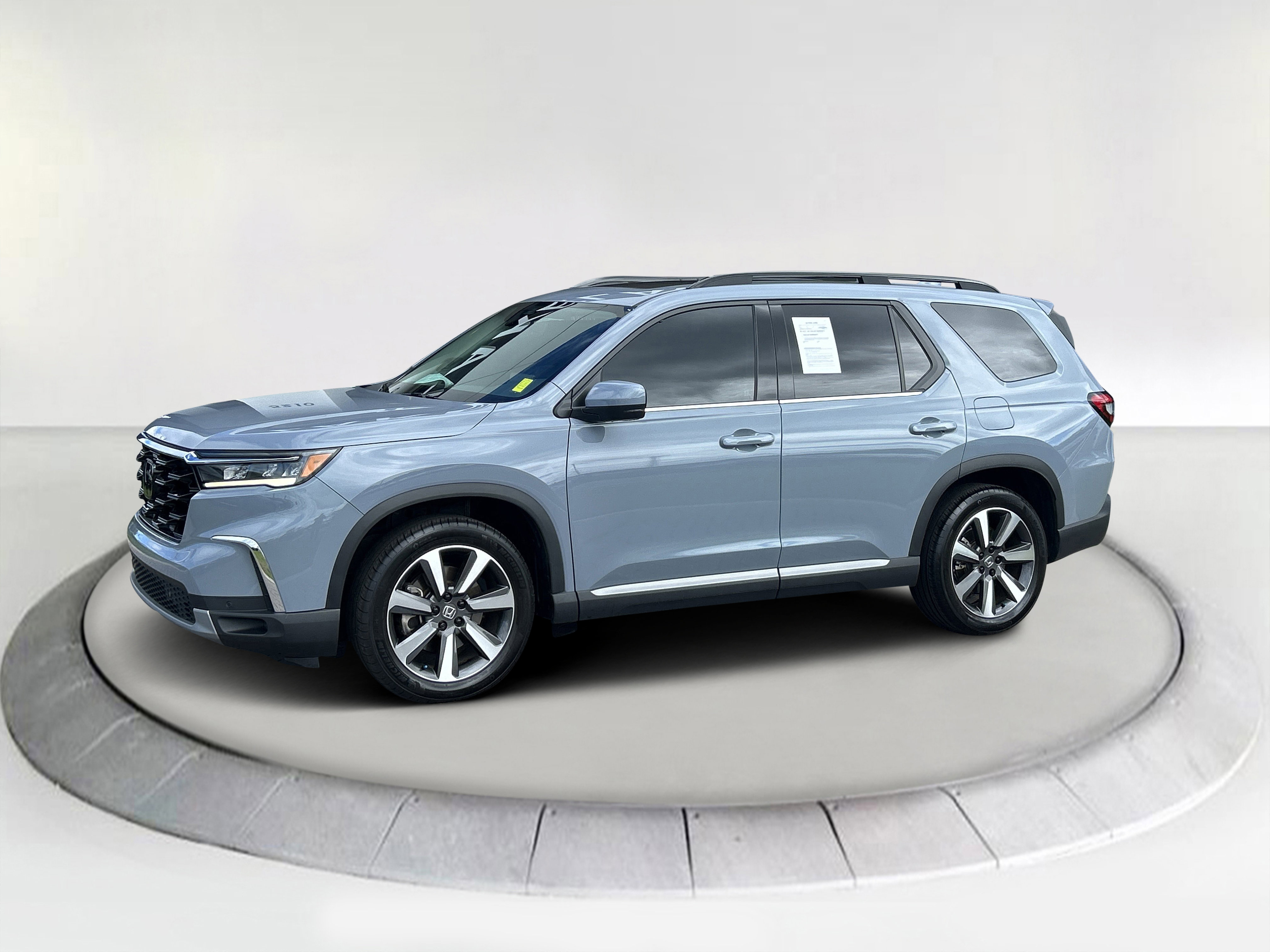 2023 Honda Pilot Touring's photo