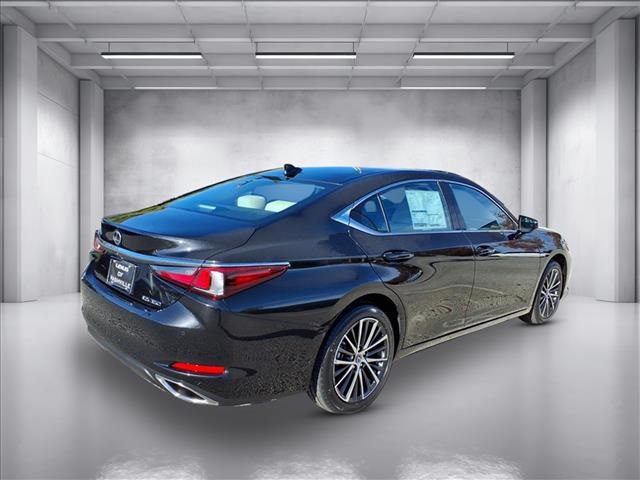 2025 Lexus ES 350 photo 3