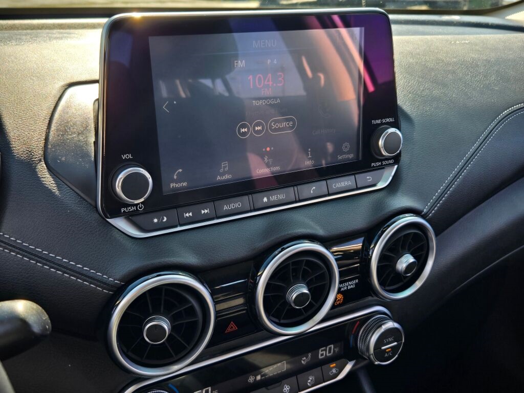 2020 Nissan Sentra SV photo 21