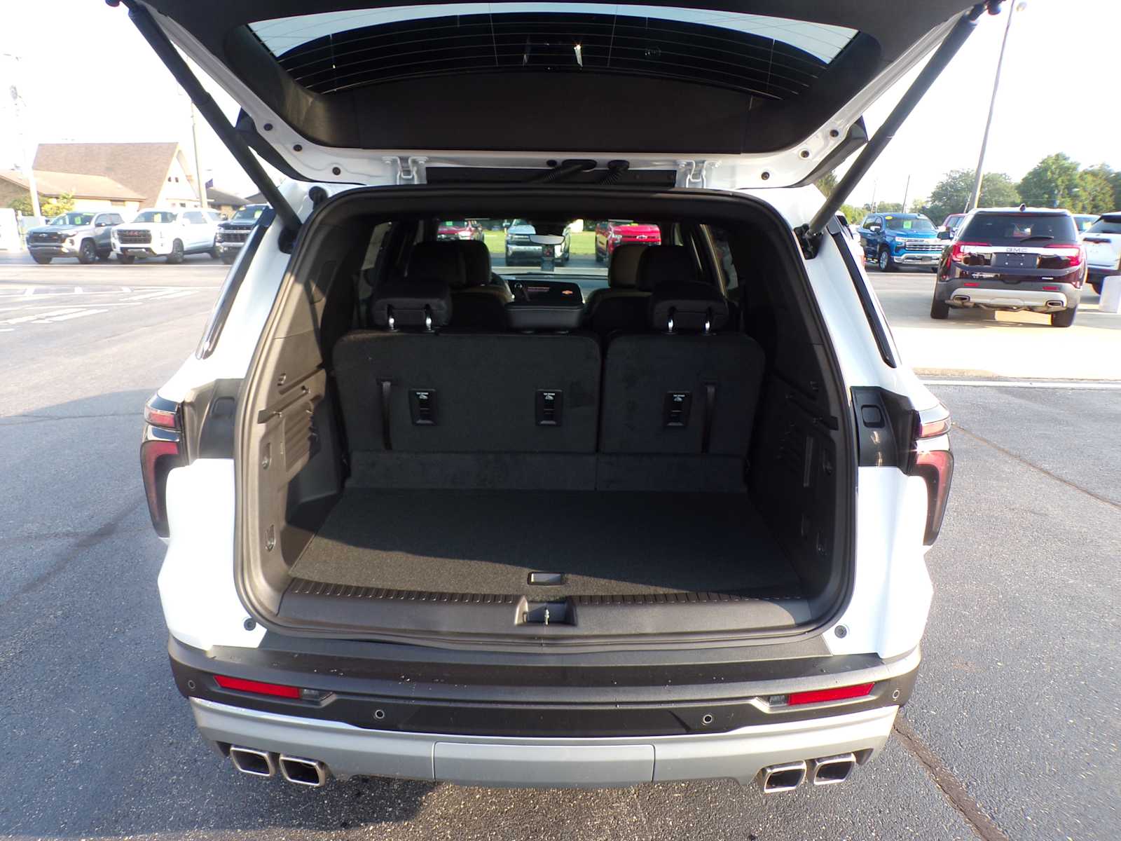 2026 Chevrolet Traverse photo 10