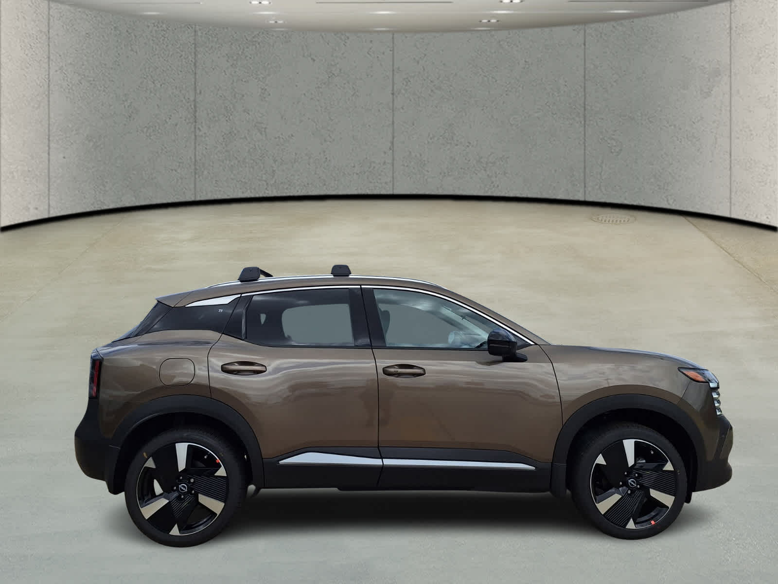 2026 Nissan Kicks SR photo 3