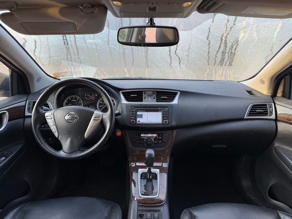 2015 Nissan Sentra SL photo 9