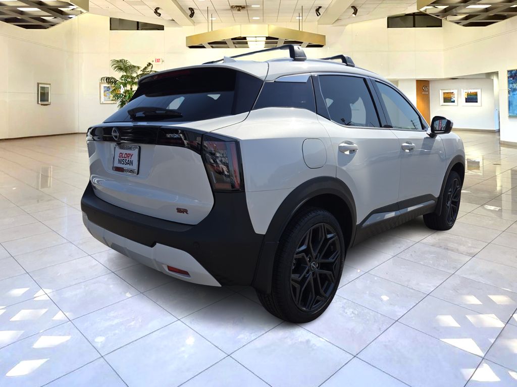 2025 Nissan Kicks SR photo 4