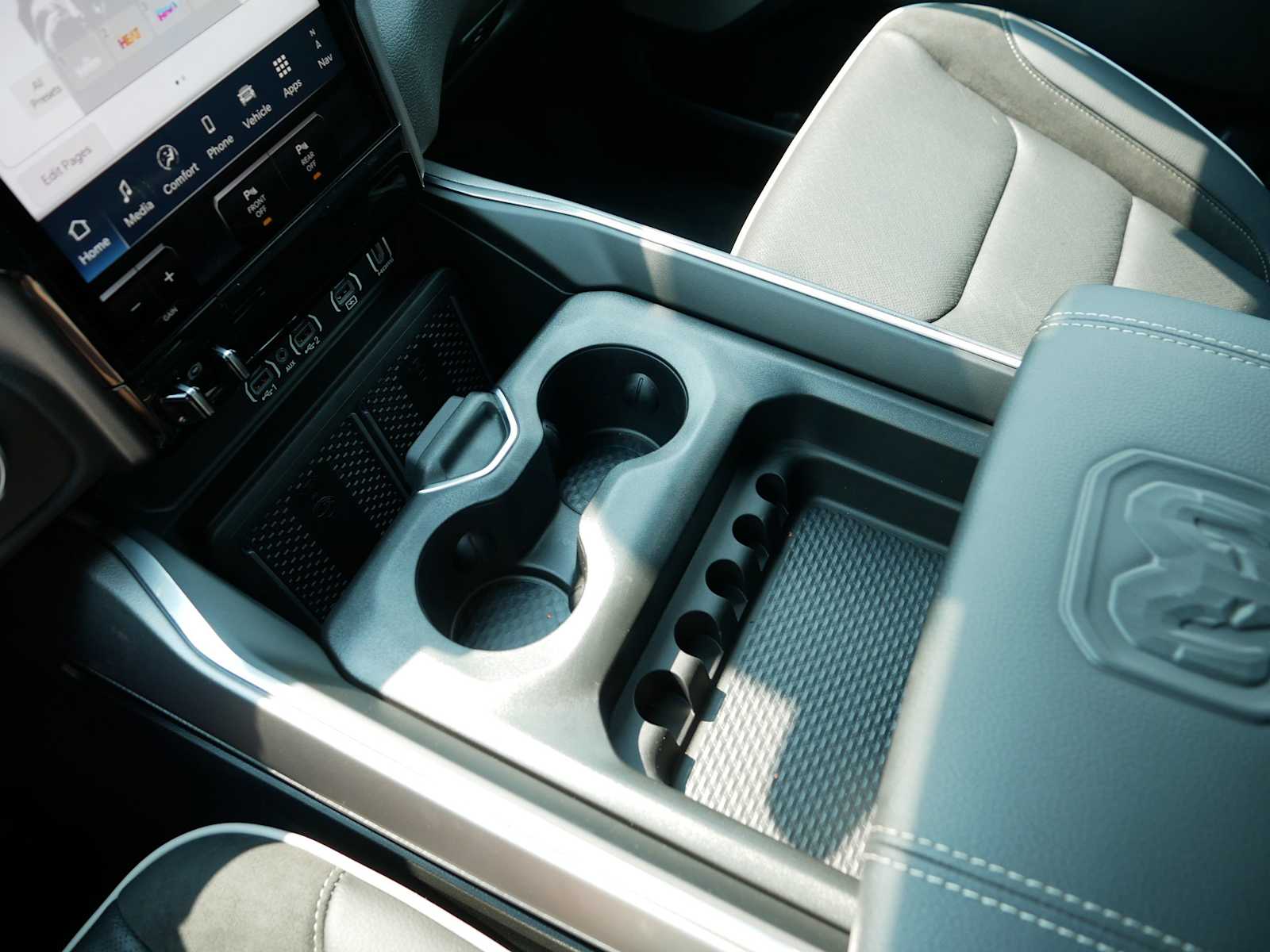 2026 Ram 1500 Laramie photo 15