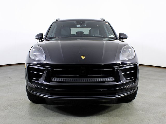 2025 Porsche Macan S photo 10