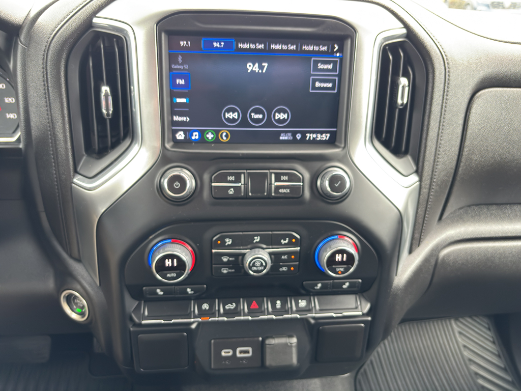 2022 Chevrolet Silverado 1500 LT photo 9