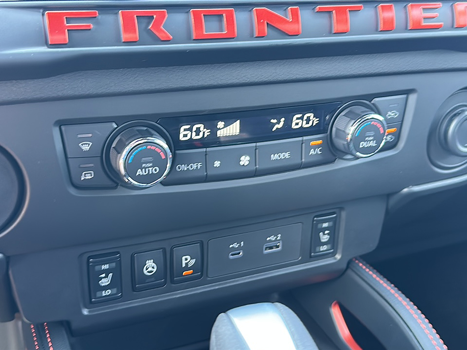 2026 Nissan Frontier Crew Cab PRO-X photo 5