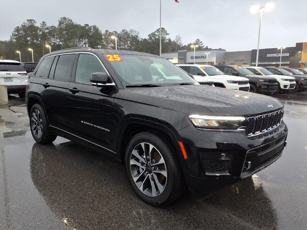 2025 Jeep Grand Cherokee Overland's photo