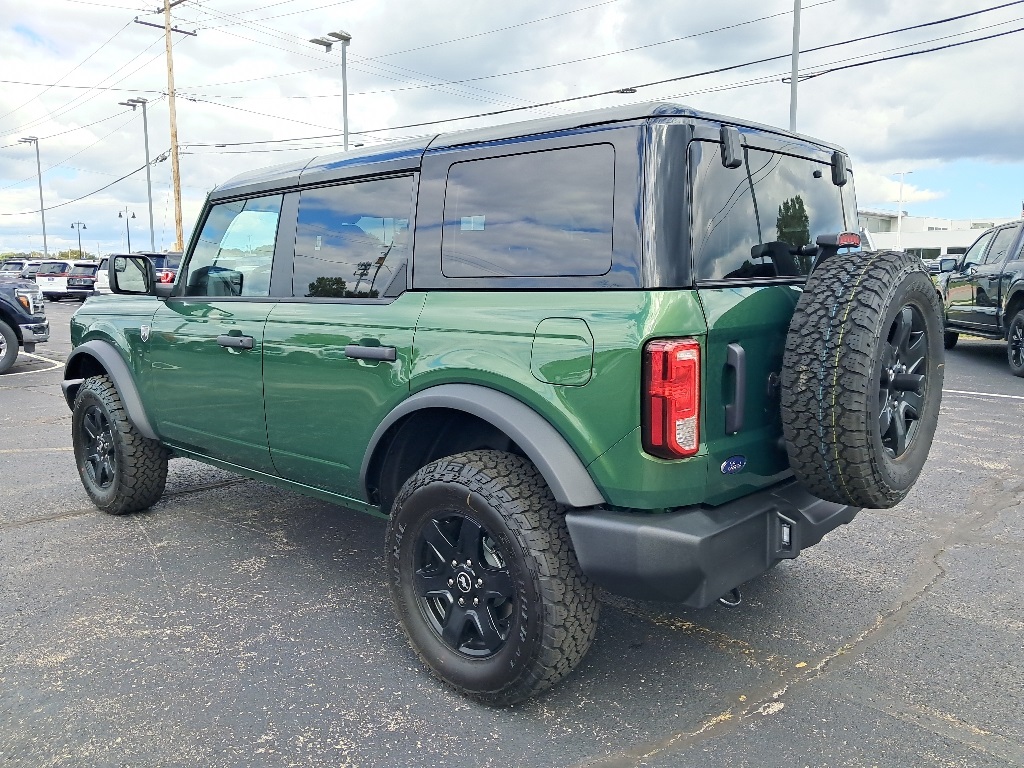 2025 Ford Bronco Big Bend photo 2