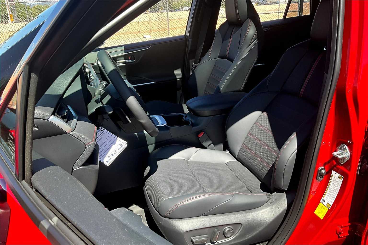 2025 Toyota RAV4 Prime XSE Premium photo 8