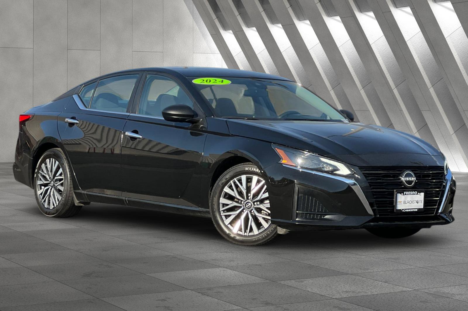 2024 Nissan Altima SV