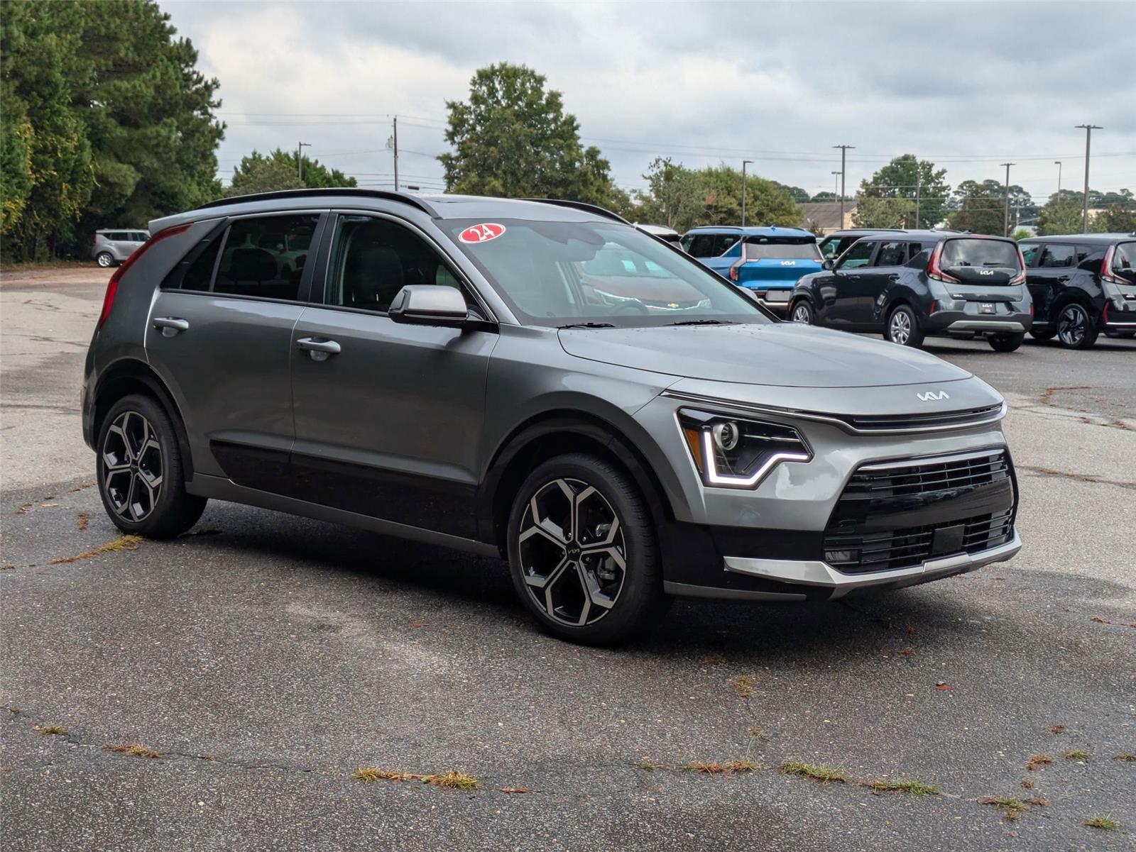 2024 Kia Niro EX Touring photo 3