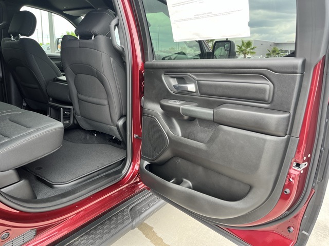 2025 Ram 1500 Tradesman photo 16