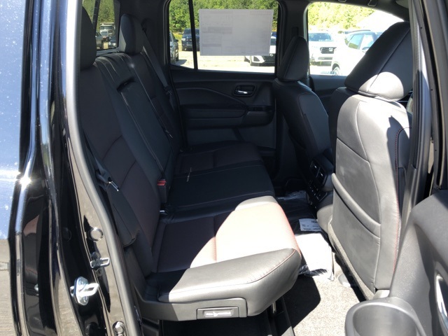 2025 Honda Ridgeline Black Edition photo 28