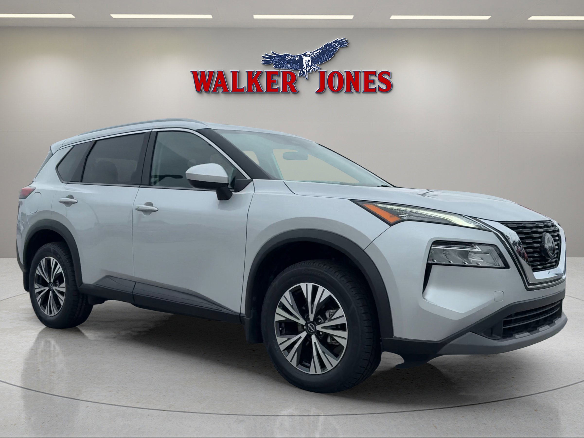 2023 Nissan Rogue SV's photo