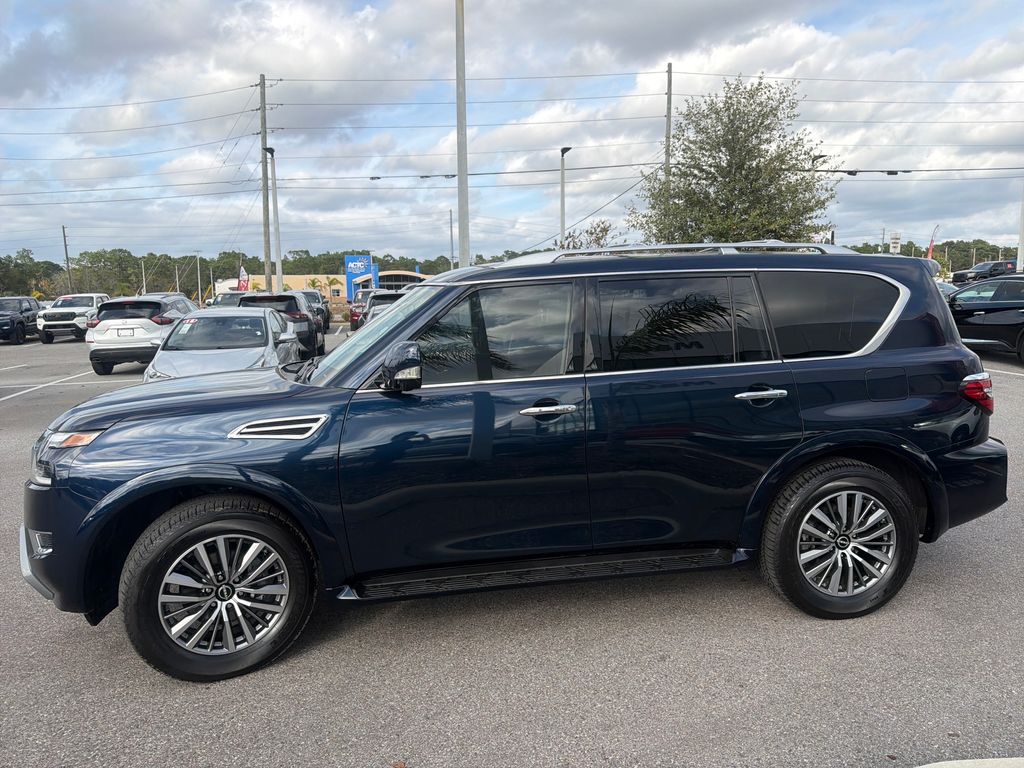2024 Nissan Armada SL photo 4