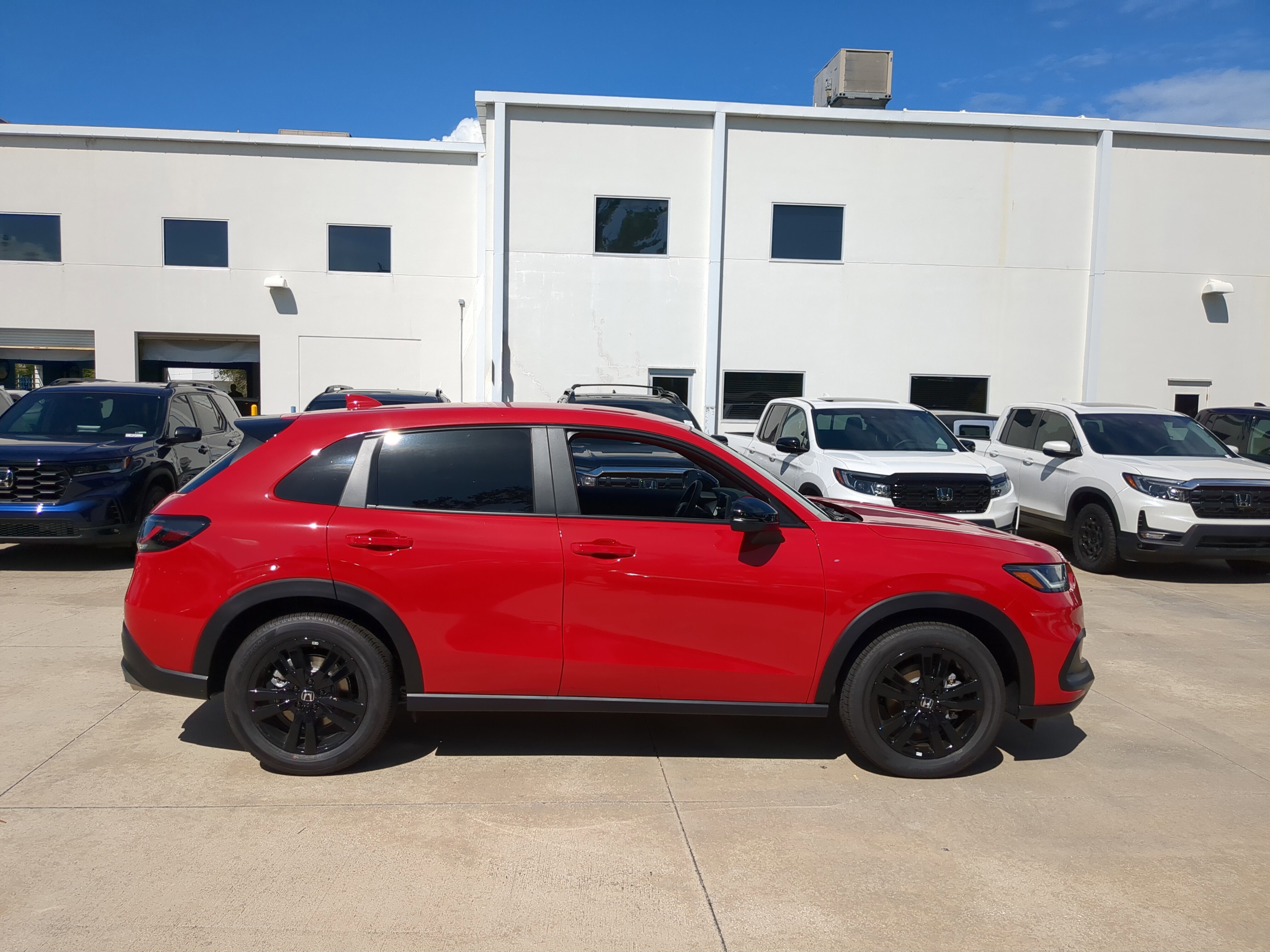 2026 Honda HR-V Sport photo 3