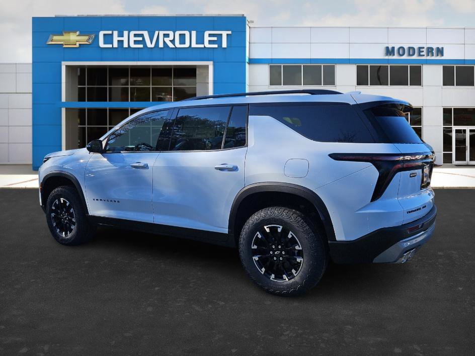 2026 Chevrolet Traverse Z71 photo 3