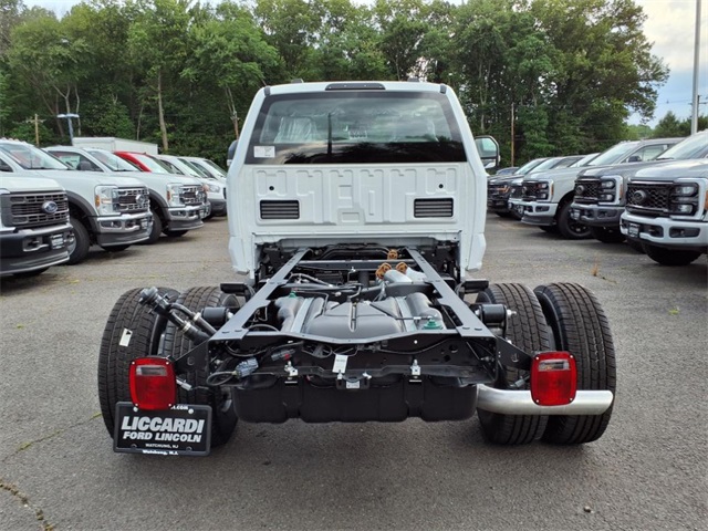 2025 Ford F-350 XL photo 5