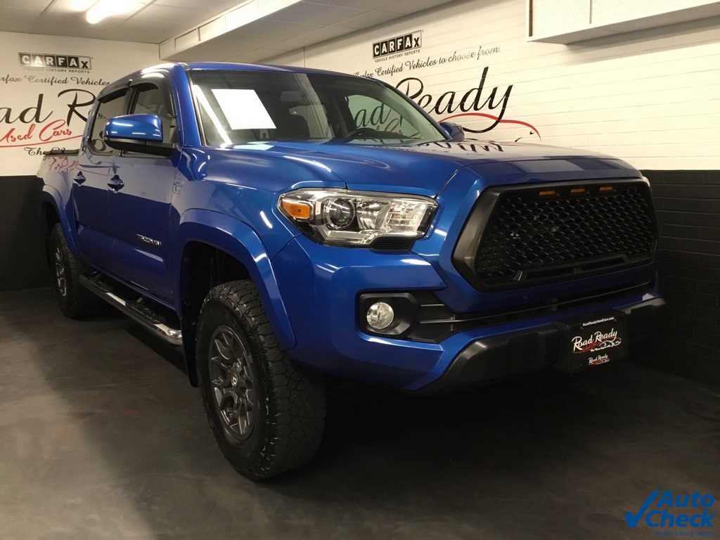 2017 Toyota Tacoma TRD Off-Road 4x4 photo 3