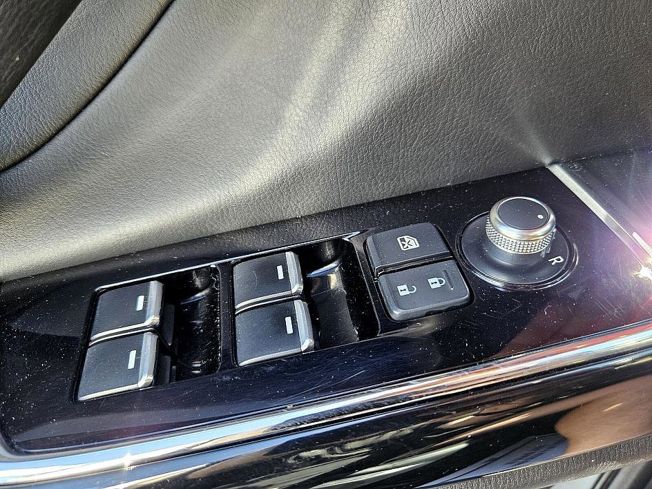 2023 Mazda CX-9 Touring photo 27