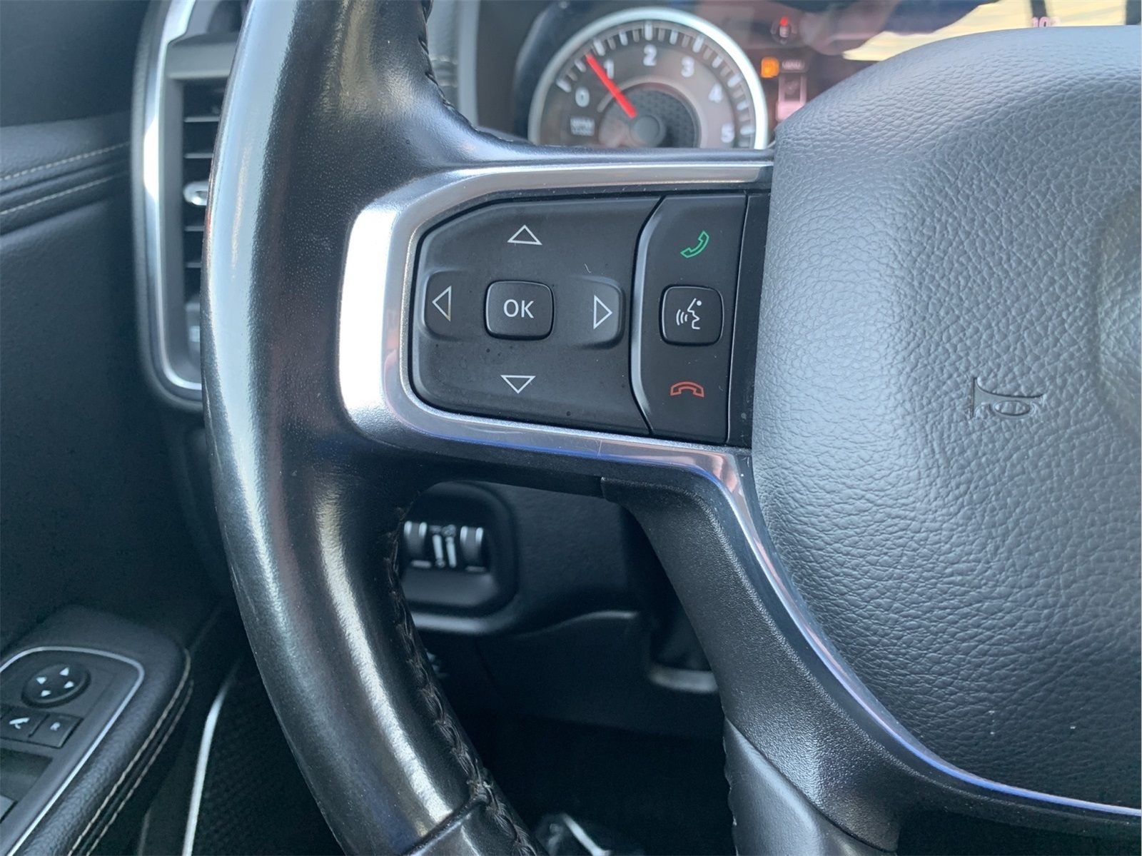2022 Ram 1500 Laramie photo 16