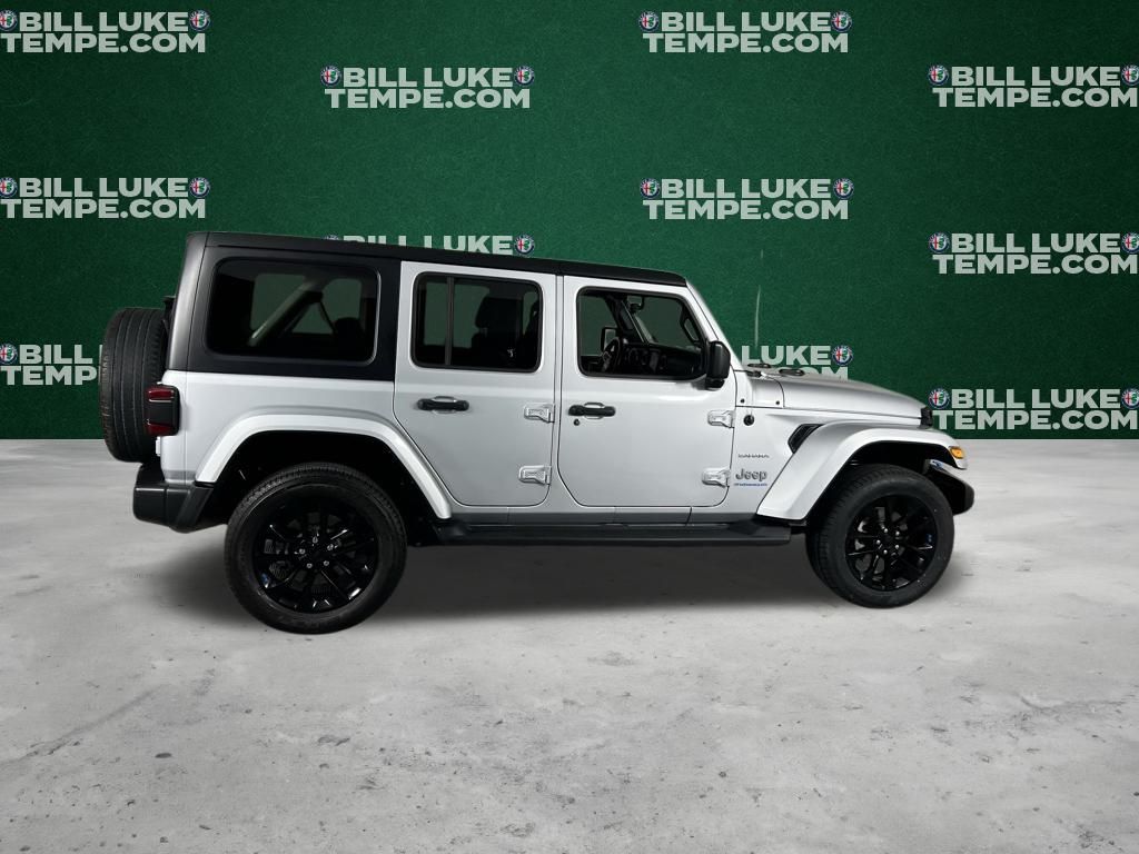 2023 Jeep Wrangler Sahara 4xe photo 2