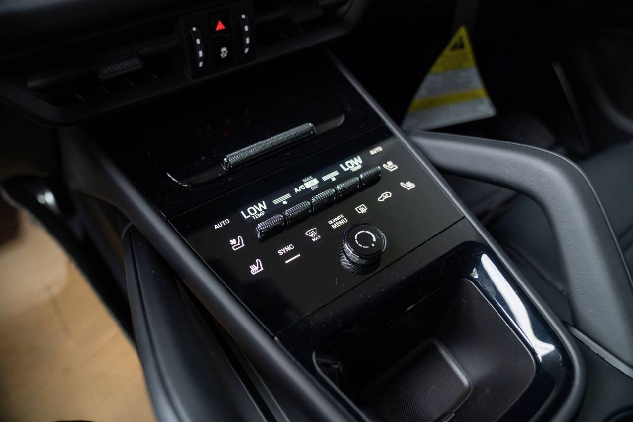 2025 Porsche Cayenne Turbo GT photo 21