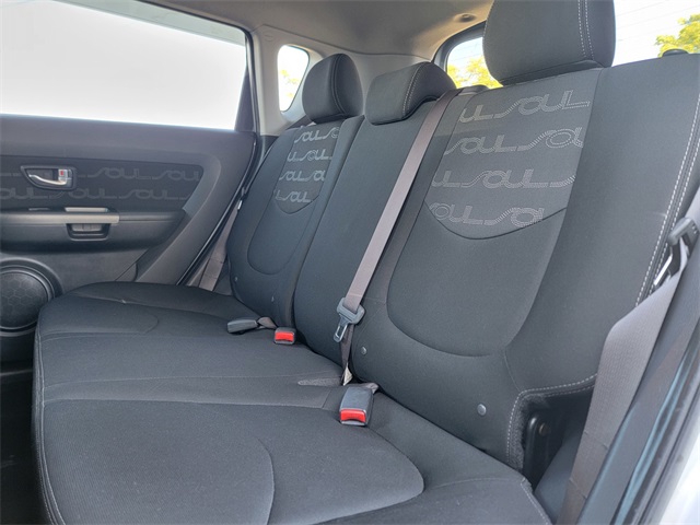 2013 Kia Soul Plus photo 14