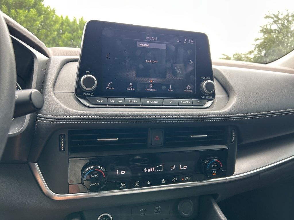 2023 Nissan Rogue SV photo 25