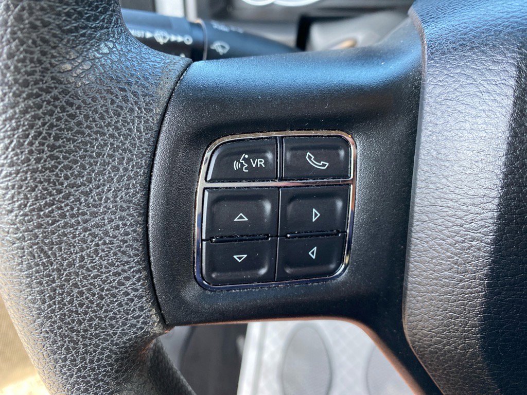2020 Ram 1500 Classic Warlock photo 16