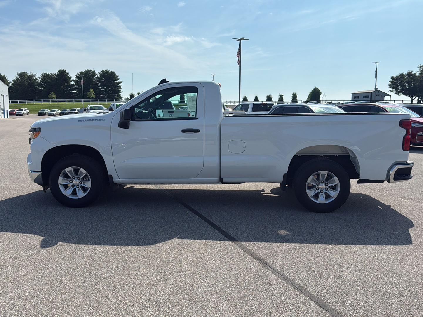 2024 Chevrolet Silverado 1500 Work Truck photo 3