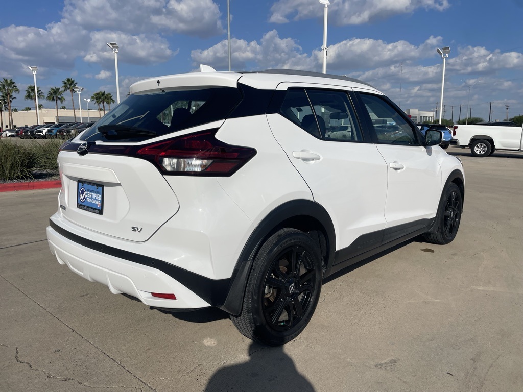 2022 Nissan Kicks SV photo 3