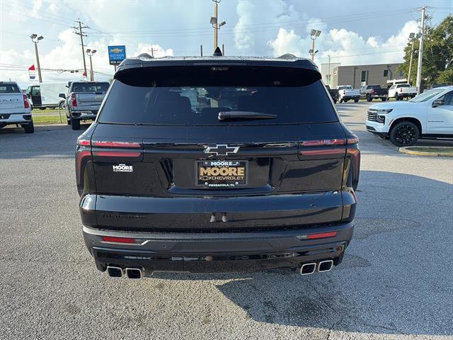 2026 Chevrolet Traverse photo 2