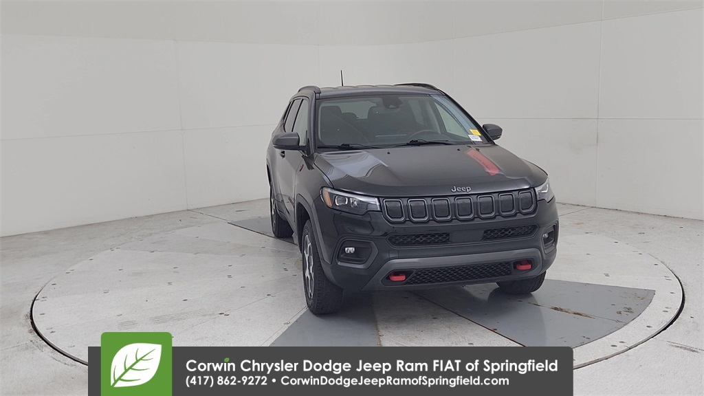 2022 Jeep Compass Trailhawk photo 3