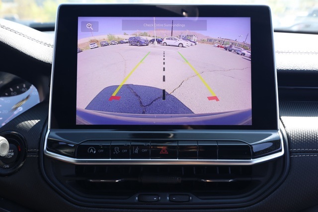 2023 Jeep Compass Altitude photo 29