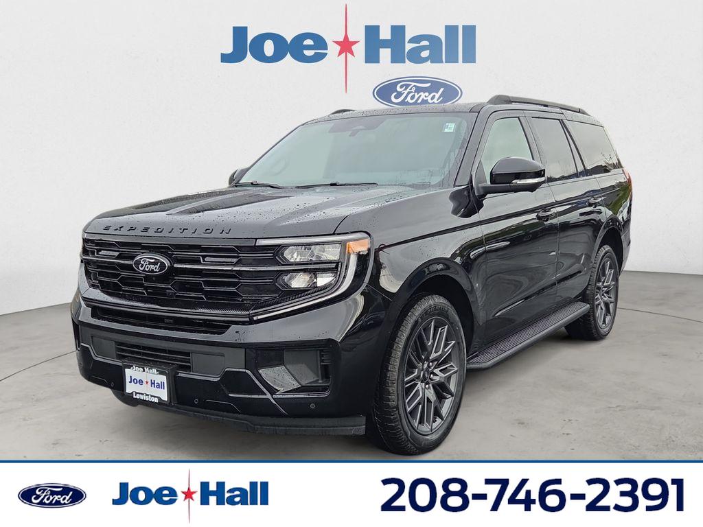 2026 Ford Expedition Platinum's photo