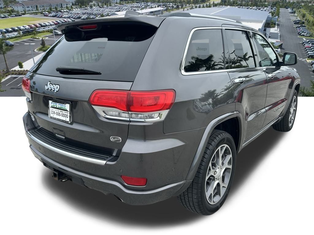 2019 Jeep Grand Cherokee Overland photo 4
