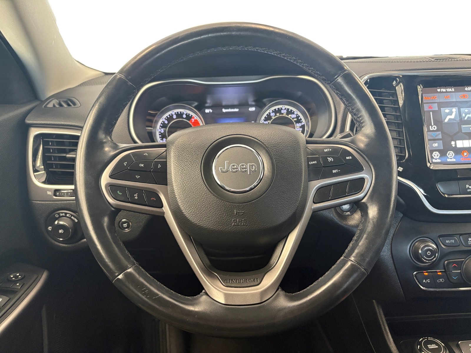 2020 Jeep Cherokee Limited photo 8
