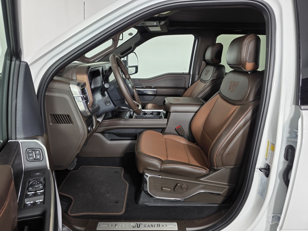 2025 Ford F-350 King Ranch photo 13