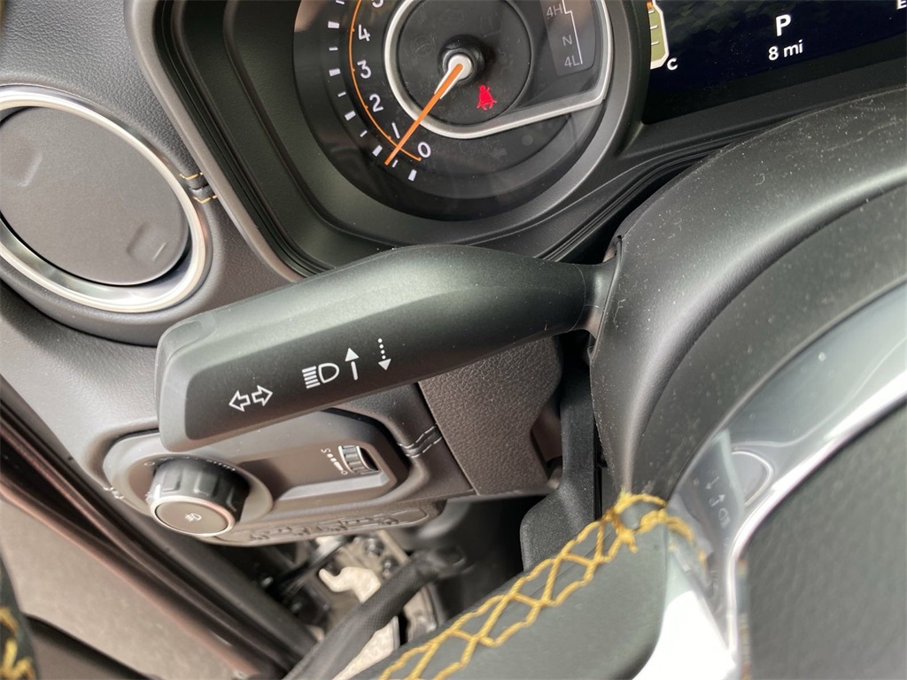 2024 Jeep Wrangler Sahara photo 29